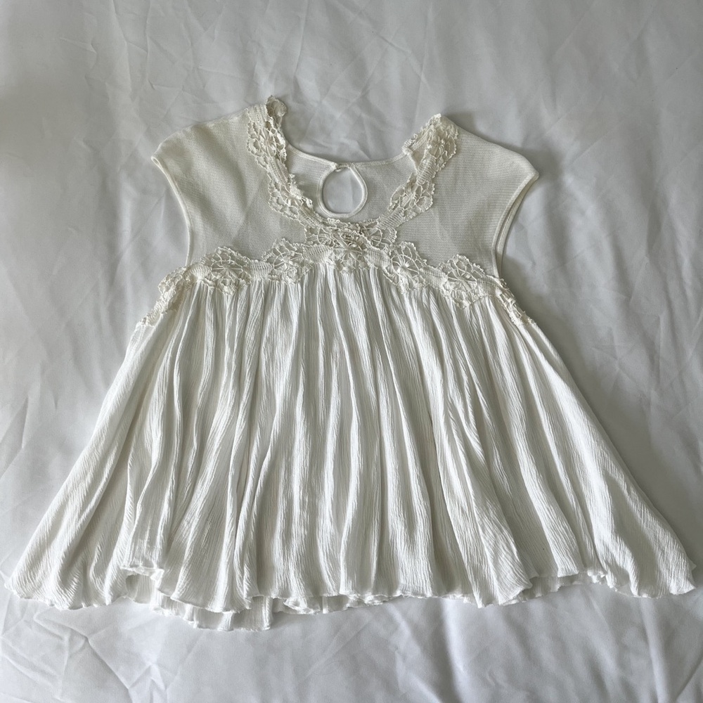 American Threads White Lace Flowy Blouse Size Small